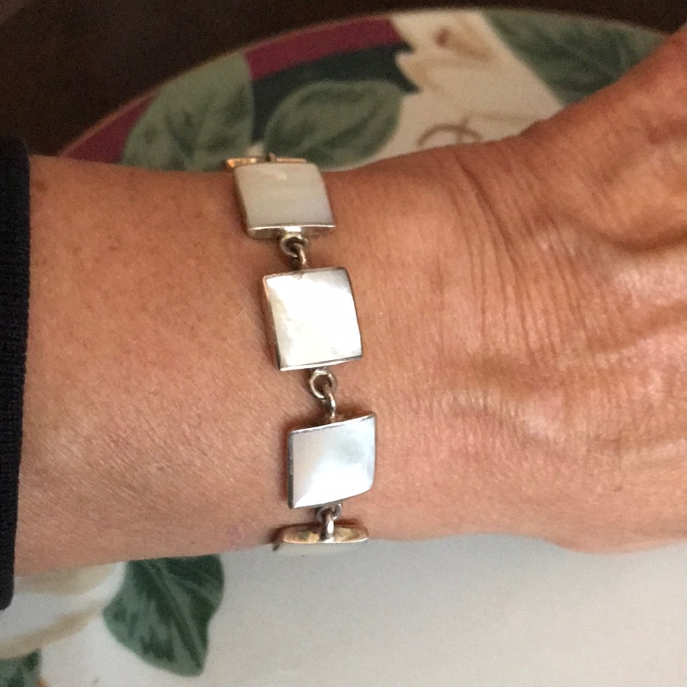 Vintage Mother of Pearl bracelet 925 EUC